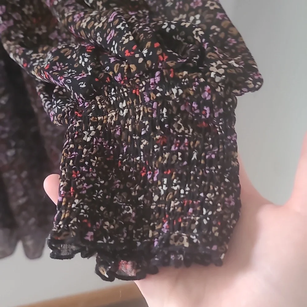 Dress - Picture 3 of 6
